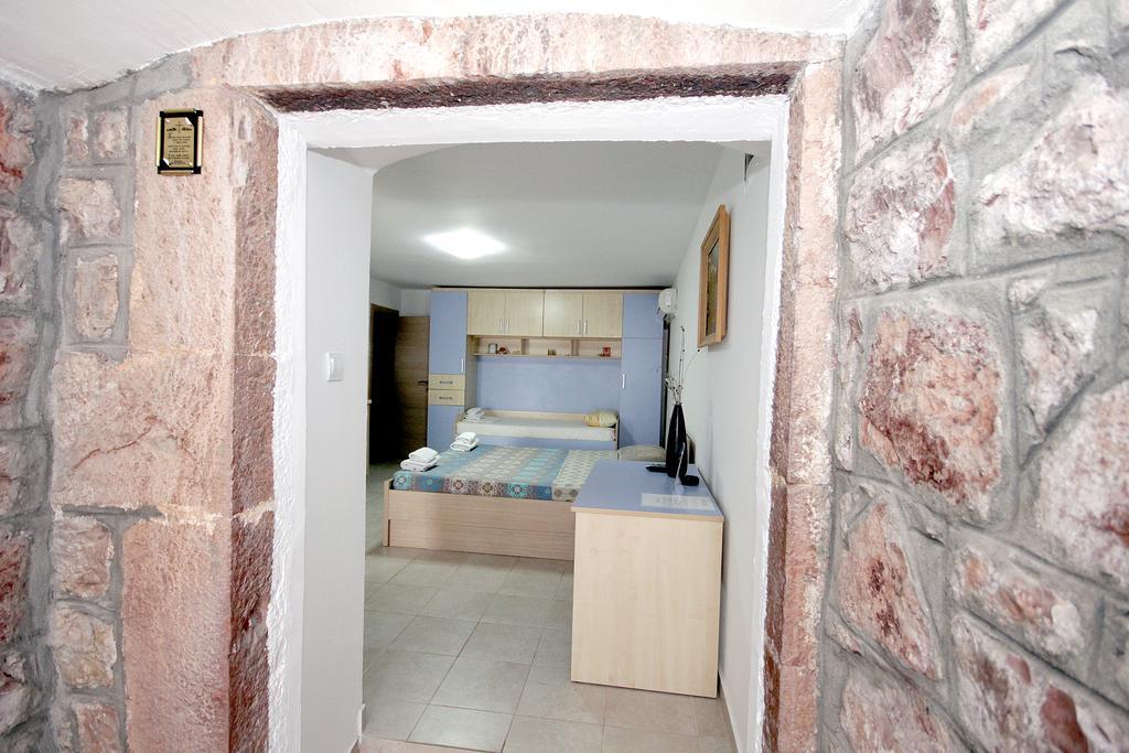 Apartments Pavlovic Petrovac Ngoại thất bức ảnh