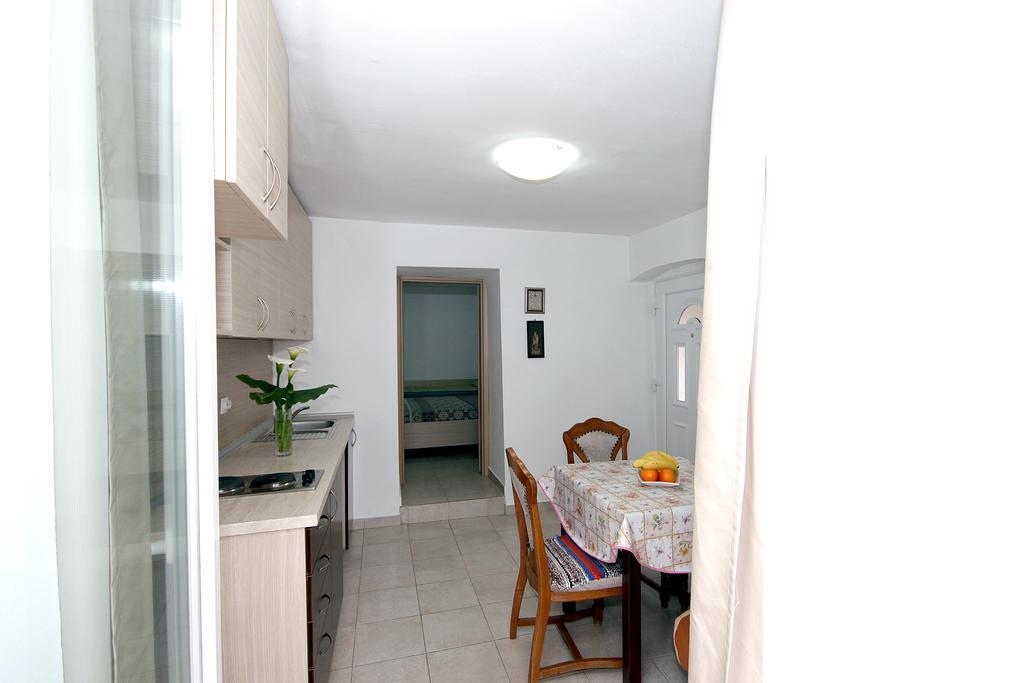 Apartments Pavlovic Petrovac Ngoại thất bức ảnh
