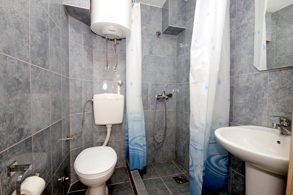 Apartments Pavlovic Petrovac Ngoại thất bức ảnh