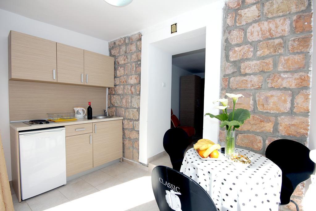 Apartments Pavlovic Petrovac Ngoại thất bức ảnh