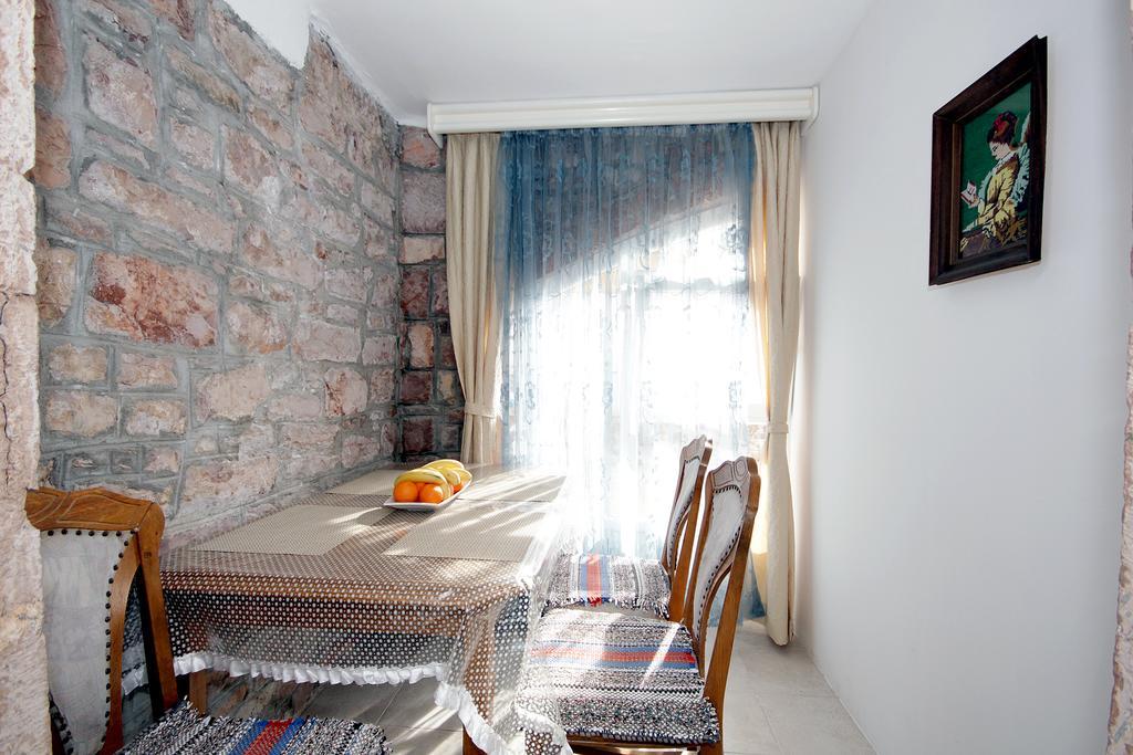 Apartments Pavlovic Petrovac Ngoại thất bức ảnh